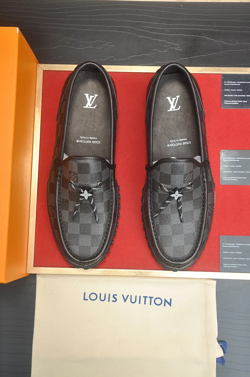 Men's men's shoes💰660💶[LOUIS VUITTON] (original order) new style🍀LV Louis Vuitton* - top version of LV classic beanie shoes! Made of imported original single cowhide, original leather side strips and wear-resistant rubber outsole! High quality products! Code number 39-45 (45 customized)